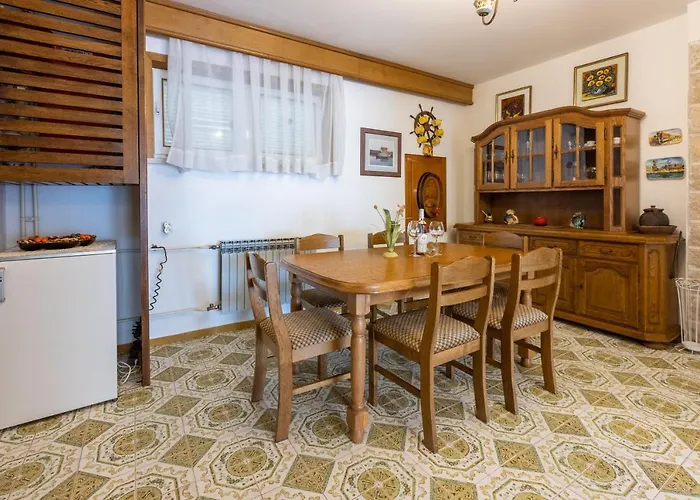 Apartman Aura